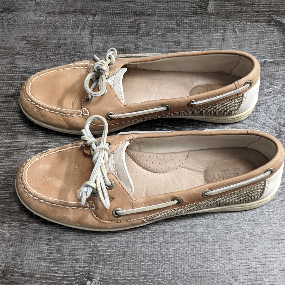 Sperry loafer